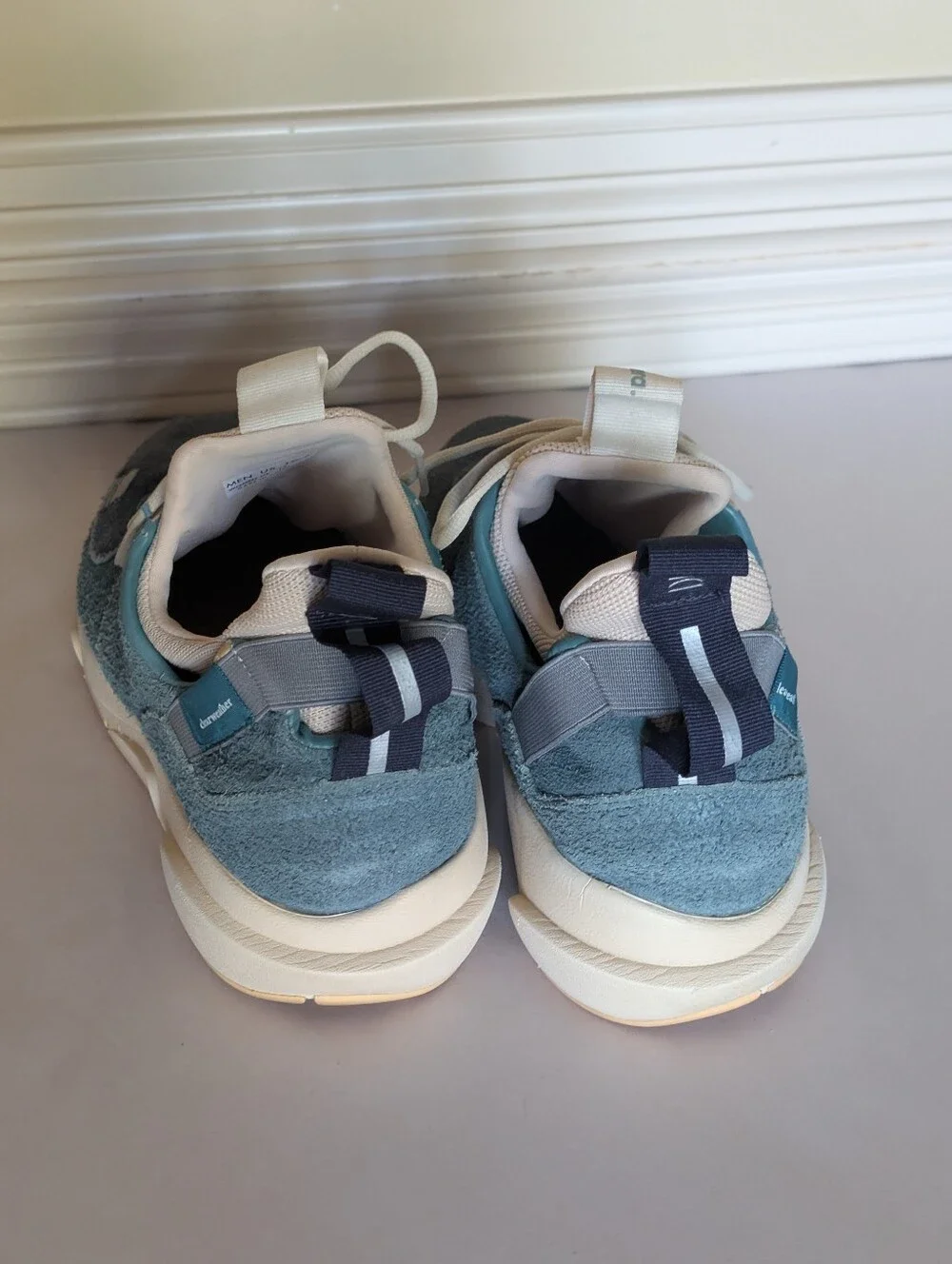Clearweather Contera Suede Colorblock Sneakers in blue Mens size 10.5 women's 12